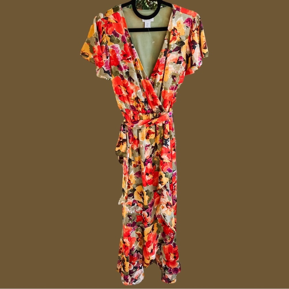 Nicole Miller Floral Silky Dress NWOT